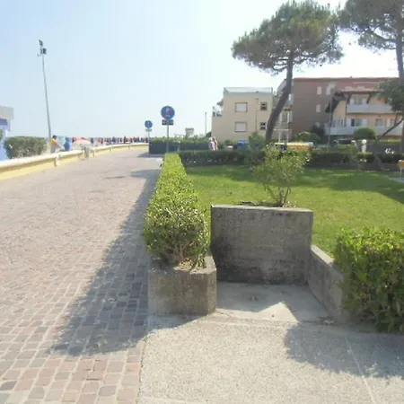 아파트 Condominio Al Faro