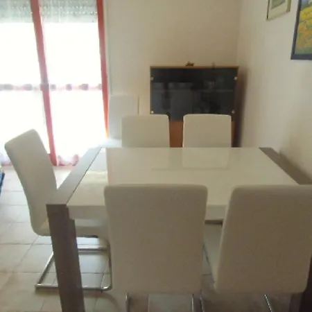 아파트 Condominio Al Faro